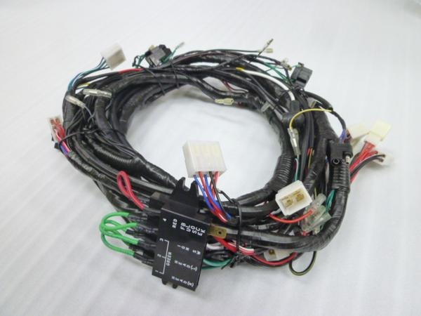 ハコスカ2000GT 2000GTR前期用ウェザーストリップリアーコーナーラバー ハコスカ2000GT 2000GTR前期用ウェザーストリップリアーコーナーラバー